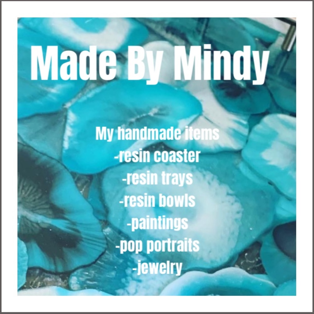IM MINDY!!!! Everything is handmade by ME